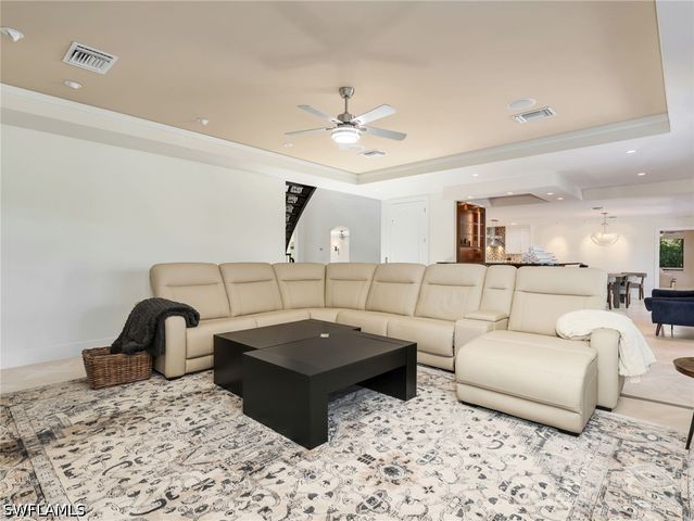 918 Limpet DR, Sanibel, FL 33957