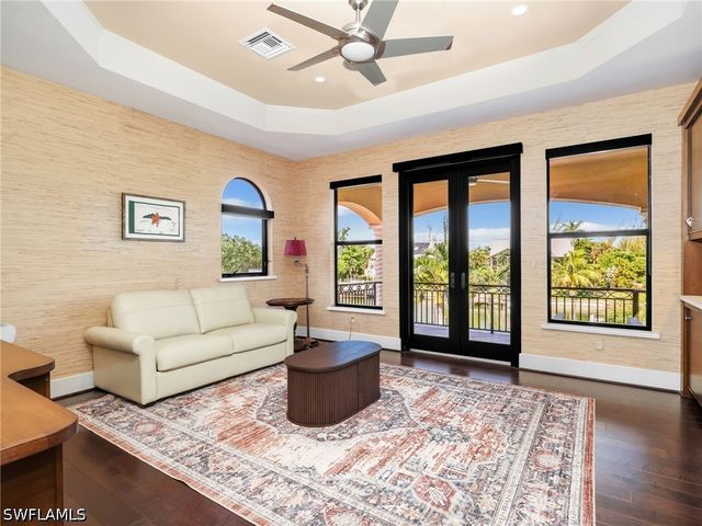 918 Limpet DR, Sanibel, FL 33957
