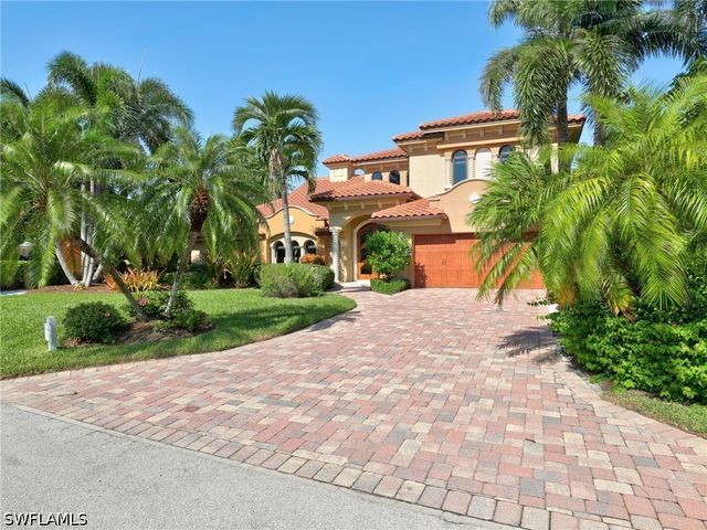 918 Limpet DR, Sanibel, FL 33957