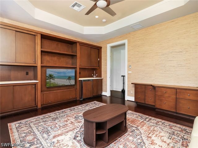 918 Limpet DR, Sanibel, FL 33957