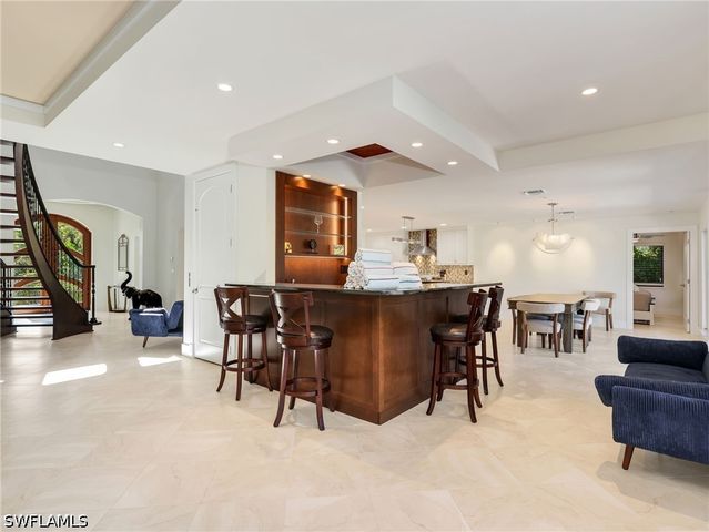 918 Limpet DR, Sanibel, FL 33957