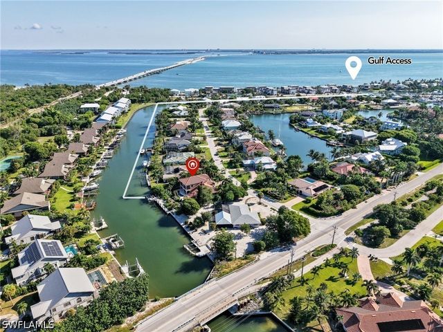 918 Limpet DR, Sanibel, FL 33957