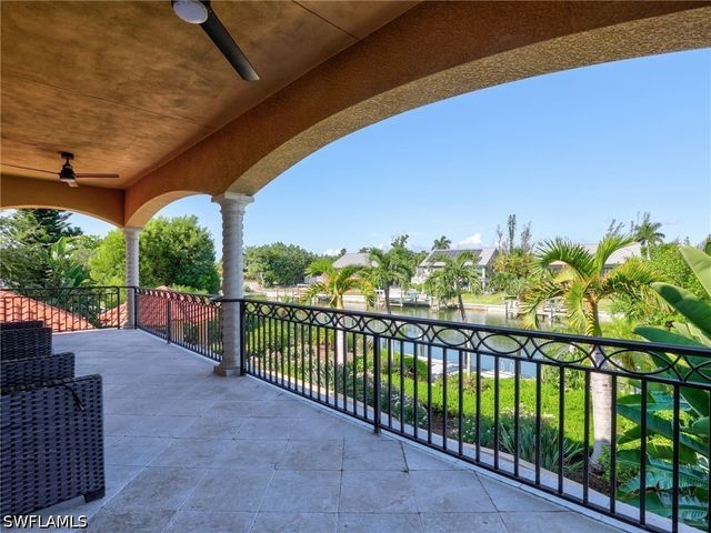 918 Limpet DR, Sanibel, FL 33957