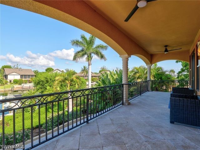 918 Limpet DR, Sanibel, FL 33957