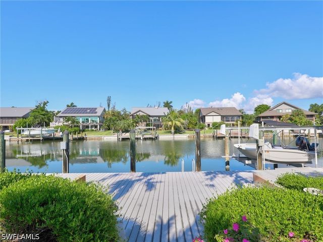 918 Limpet DR, Sanibel, FL 33957