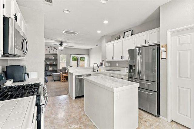45344 Tiana Rose, Lancaster, CA 93536