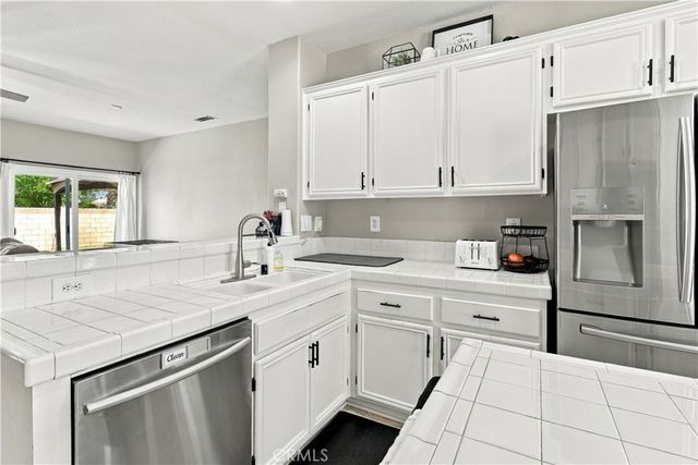 45344 Tiana Rose, Lancaster, CA 93536