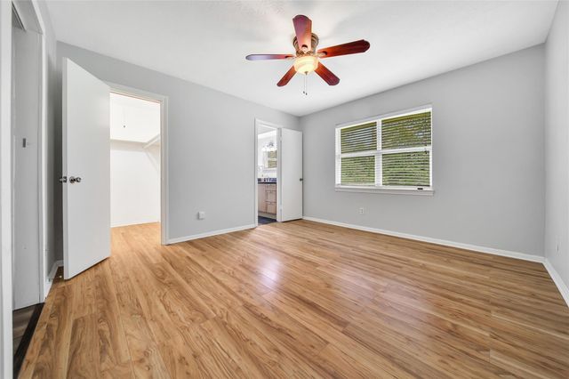 1618 Hamblen Road, Kingwood, TX 77339