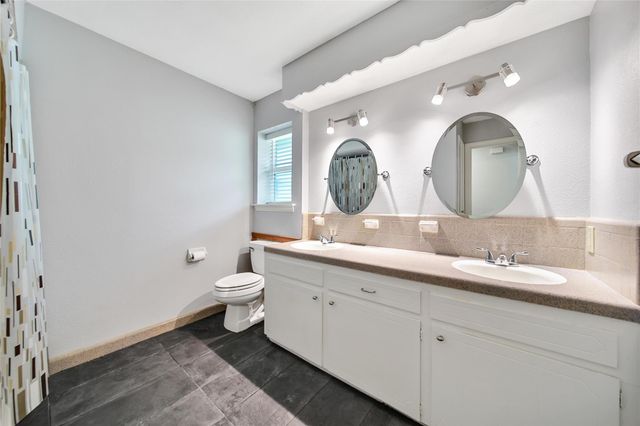 1618 Hamblen Road, Kingwood, TX 77339