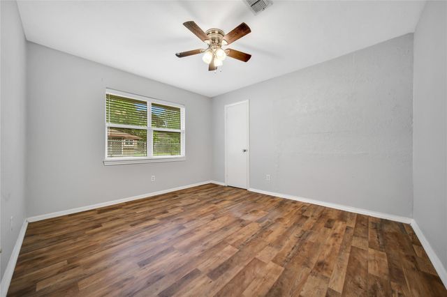 1618 Hamblen Road, Kingwood, TX 77339