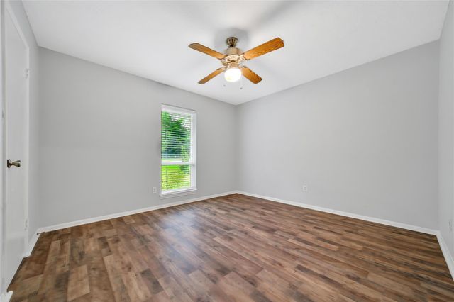 1618 Hamblen Road, Kingwood, TX 77339