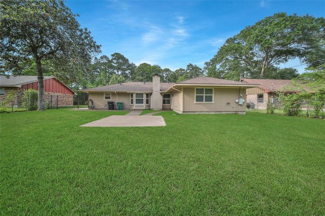 1618 Hamblen Road, Kingwood, TX 77339
