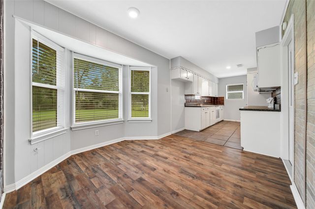 1618 Hamblen Road, Kingwood, TX 77339