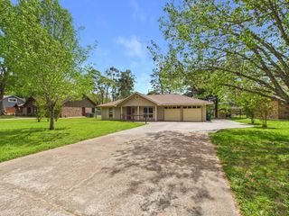 1618 Hamblen Road, Kingwood, TX 77339