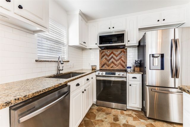 2011 VZ County Road 4123, Canton, TX 75103