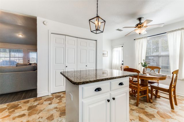 2011 VZ County Road 4123, Canton, TX 75103