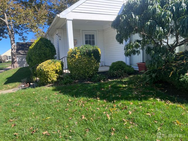 111 Hanover Lane Lane A, Monroe, NJ 08831