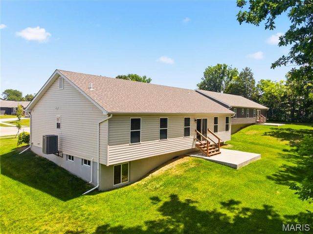 5540 Autumn Trace Parkway, Wentzville, MO 63385