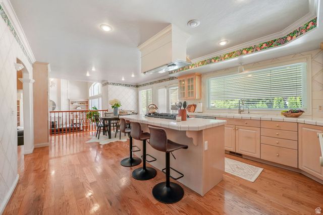 1576 E BRIDLEBROOK CIR, Salt Lake City, UT 84117