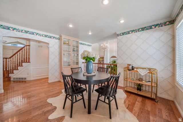 1576 E BRIDLEBROOK CIR, Salt Lake City, UT 84117