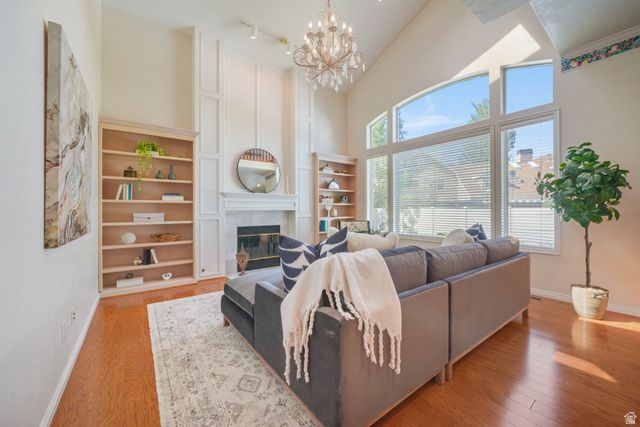 1576 E BRIDLEBROOK CIR, Salt Lake City, UT 84117