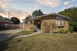 8425 Wormer, Dearborn Heights, MI 48127