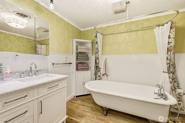 13009 6th Place SW, Burien, WA 98146
