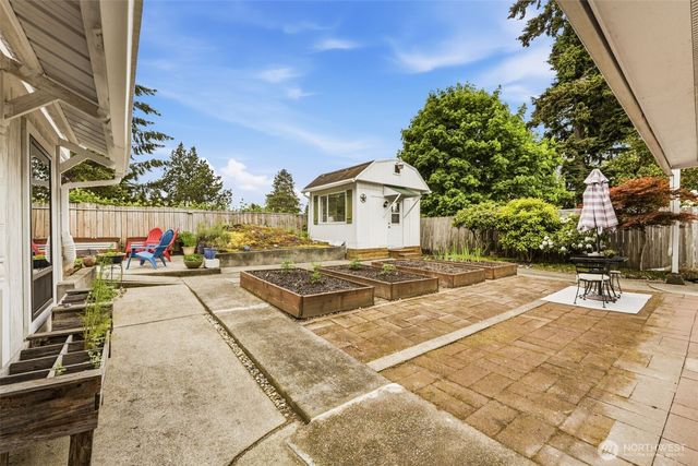 13009 6th Place SW, Burien, WA 98146