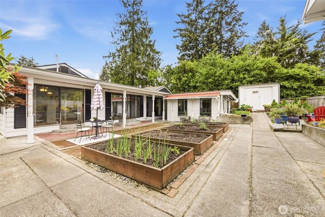 13009 6th Place SW, Burien, WA 98146
