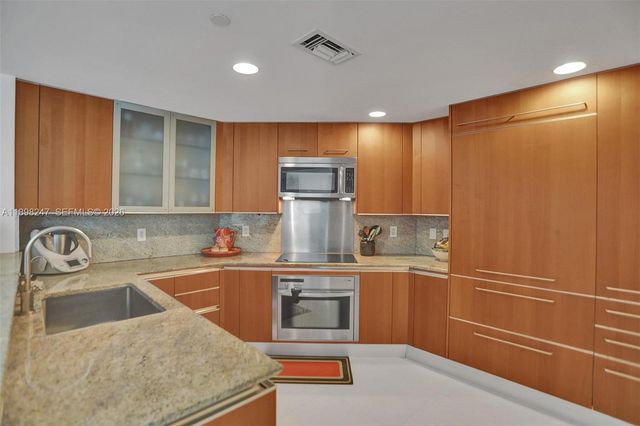 2627 S Bayshore Drive 506, Coconut Grove, FL 33133