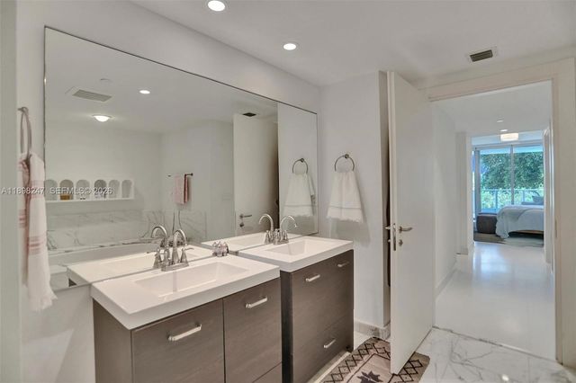 2627 S Bayshore Drive 506, Coconut Grove, FL 33133