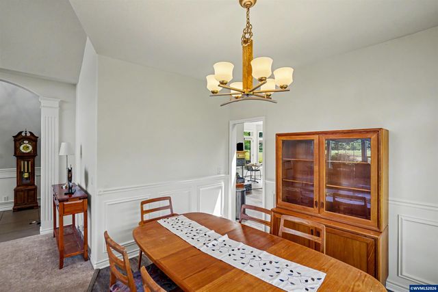 660 Snead Dr N, Keizer, OR 97303