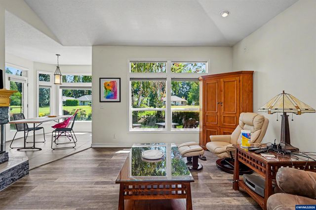 660 Snead Dr N, Keizer, OR 97303