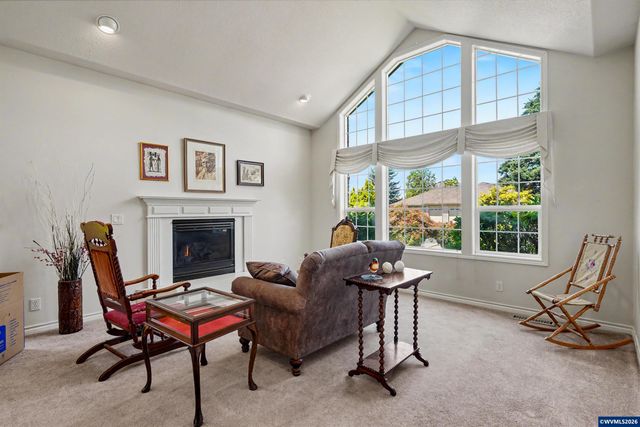 660 Snead Dr N, Keizer, OR 97303