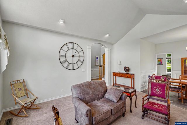 660 Snead Dr N, Keizer, OR 97303
