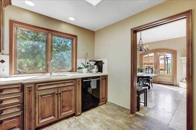 13629 Oak Forest Dr, Grass Valley, CA 95945
