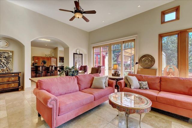 13629 Oak Forest Dr, Grass Valley, CA 95945