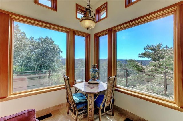 13629 Oak Forest Dr, Grass Valley, CA 95945