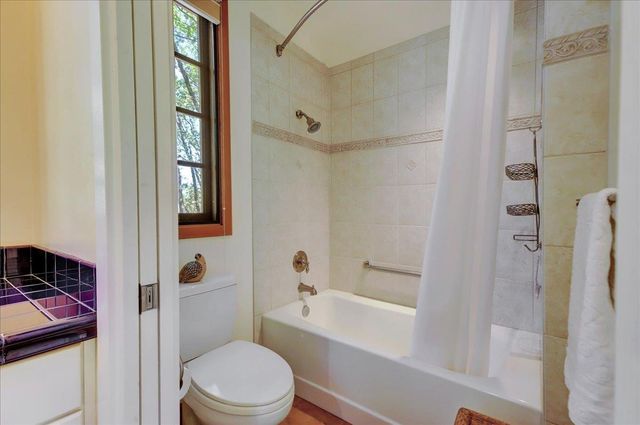 13629 Oak Forest Dr, Grass Valley, CA 95945