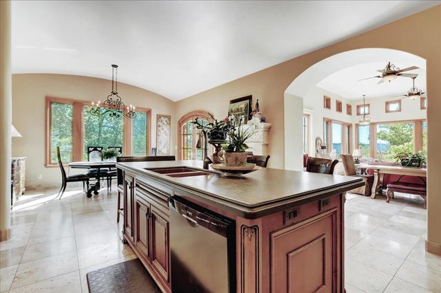13629 Oak Forest Dr, Grass Valley, CA 95945