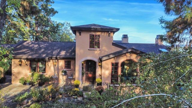 13629 Oak Forest Dr, Grass Valley, CA 95945