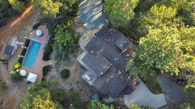 13629 Oak Forest Dr, Grass Valley, CA 95945