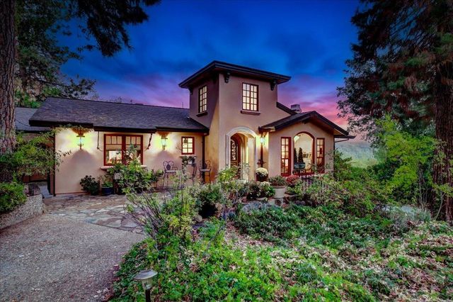 13629 Oak Forest Dr, Grass Valley, CA 95945