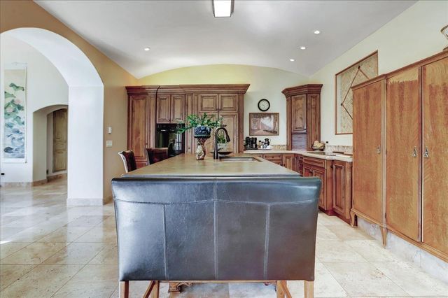13629 Oak Forest Dr, Grass Valley, CA 95945