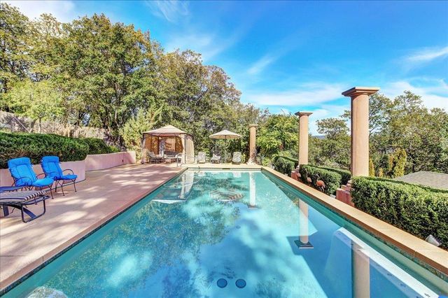 13629 Oak Forest Dr, Grass Valley, CA 95945
