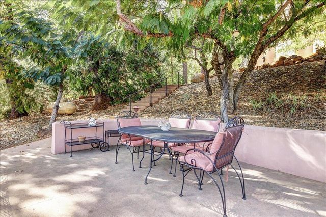 13629 Oak Forest Dr, Grass Valley, CA 95945