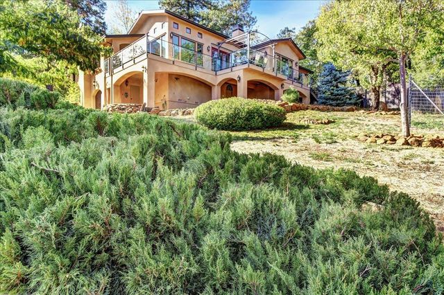 13629 Oak Forest Dr, Grass Valley, CA 95945