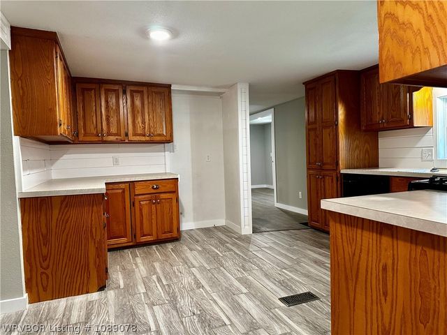 2100 Horne Street, Lavaca, AR 72941