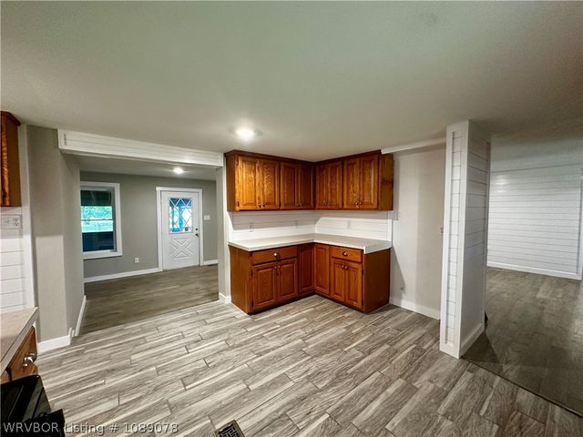2100 Horne Street, Lavaca, AR 72941