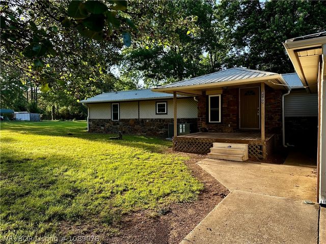 2100 Horne Street, Lavaca, AR 72941